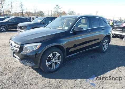 2016 Mercedes-Benz Glc 300 4Matic z USA, uszkodzony, nr VIN WDC0G4KB1GF007865